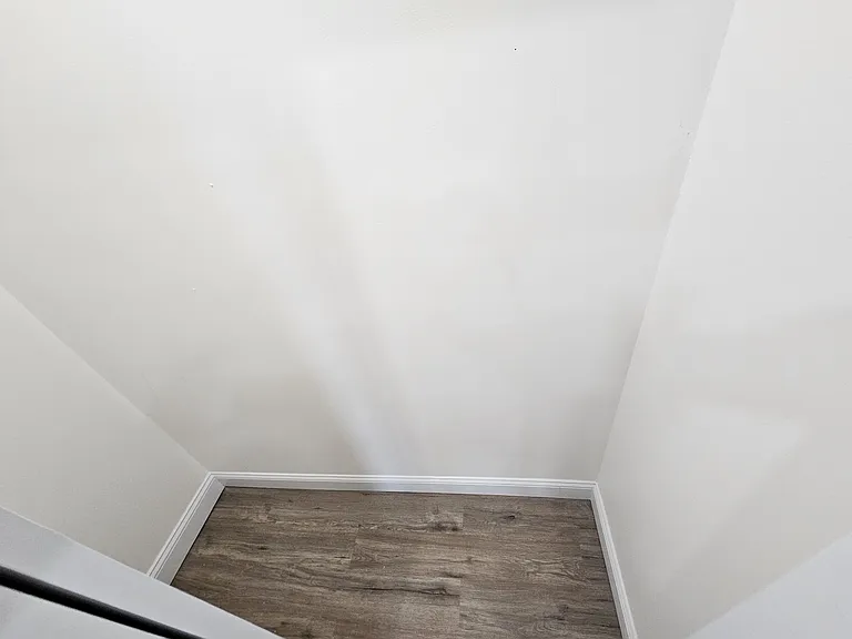 406 Main St #2 — Photo 5