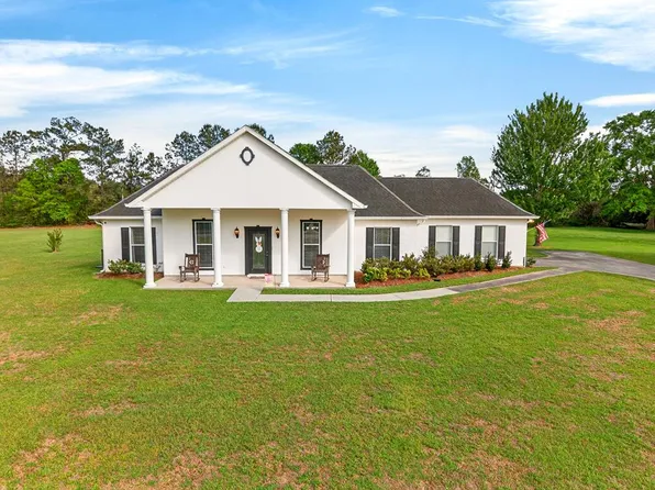 13 S Apple South Dr, Carriere, MS 39426