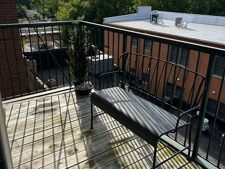 811 Chicago Ave #603 — Photo 10