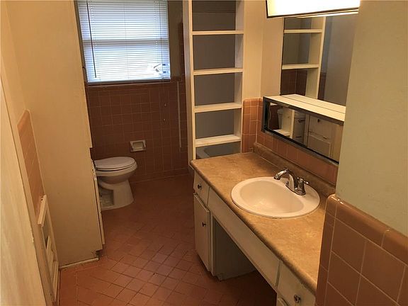 4th image of 4611 Dove Creek Way