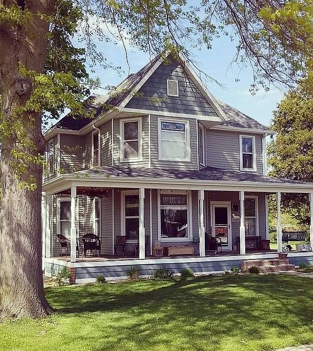 1st image of 100 E Archer Ave