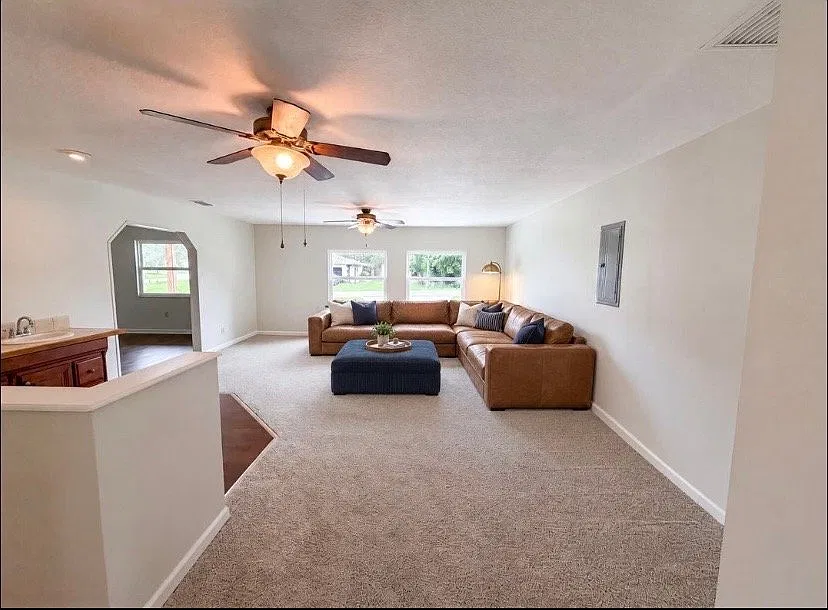 Beautiful 3-Bedroom, 2-Bath Home — Photo 3