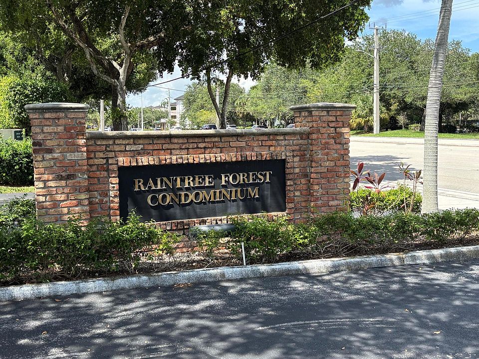 1st image of 301 N Pine Island Road #105