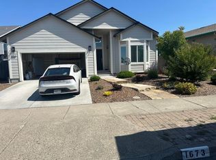 1673 Hopper Ave, Santa Rosa, CA 95403