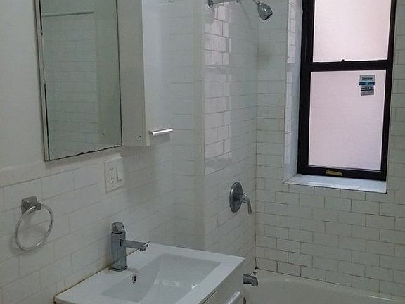 5th image of 545 W 162nd St APT 6