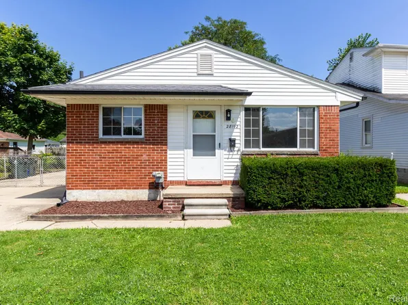 28112 Florence St, Saint Clair Shores, MI 48081