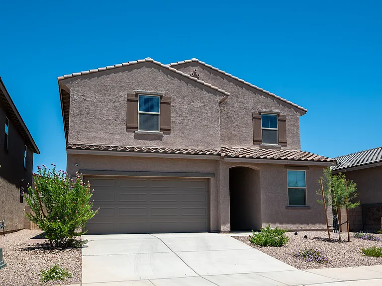 10410 W Robertson St — Photo 3