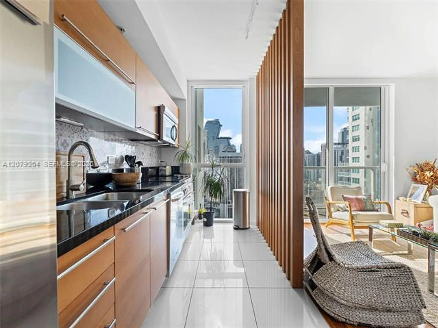 244 Biscayne Blvd cu-3105, Miami, FL 33132 — Photo 2