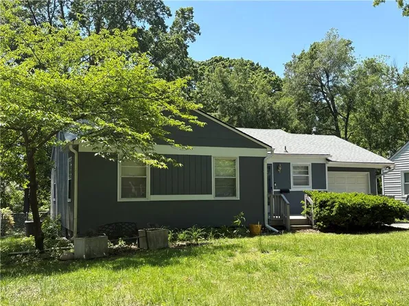 4903 W 71st Ter, Prairie Village, KS 66208