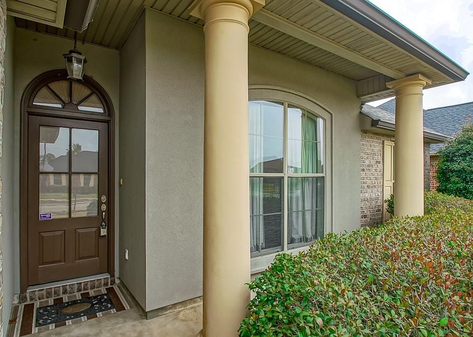218 W Pin Oak Dr, Saint Rose, LA 70087 Zillow