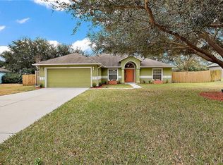 2232 Lake Pointe Cir, Leesburg, FL 34748