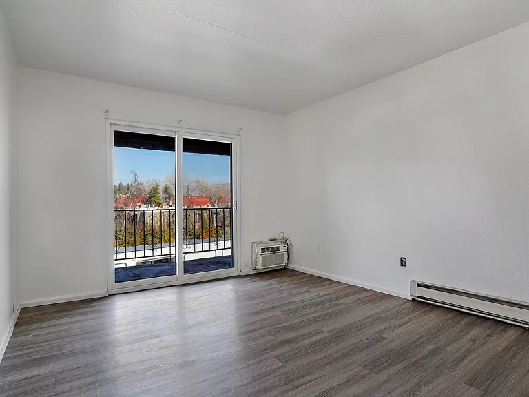 Highland Commons — Photo 9
