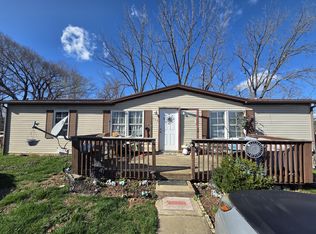 713 Peppers Ferry Rd, Pulaski, VA 24301
