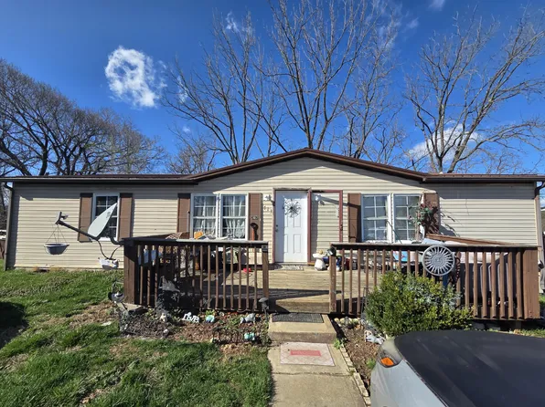 713 Peppers Ferry Rd, Pulaski, VA 24301