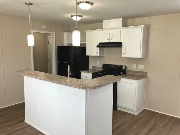 420 North St #61, Lawrence, KS 66044