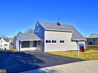 1 Idolstone Rd, Levittown, PA 19057