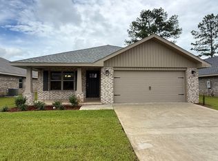 172 Ridgeway Cir, Crestview, FL 32536