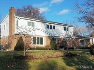 1207 W Oakglen Dr, Peoria, IL 61614