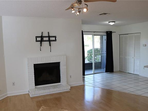 5th image of 948 Bird Bay Ct APT 104