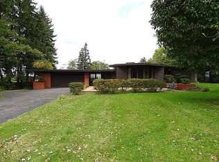 111 Lutz Ln, West Mifflin, PA 15122