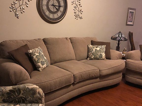 2nd image of 7055 Colemans Crossing Ave