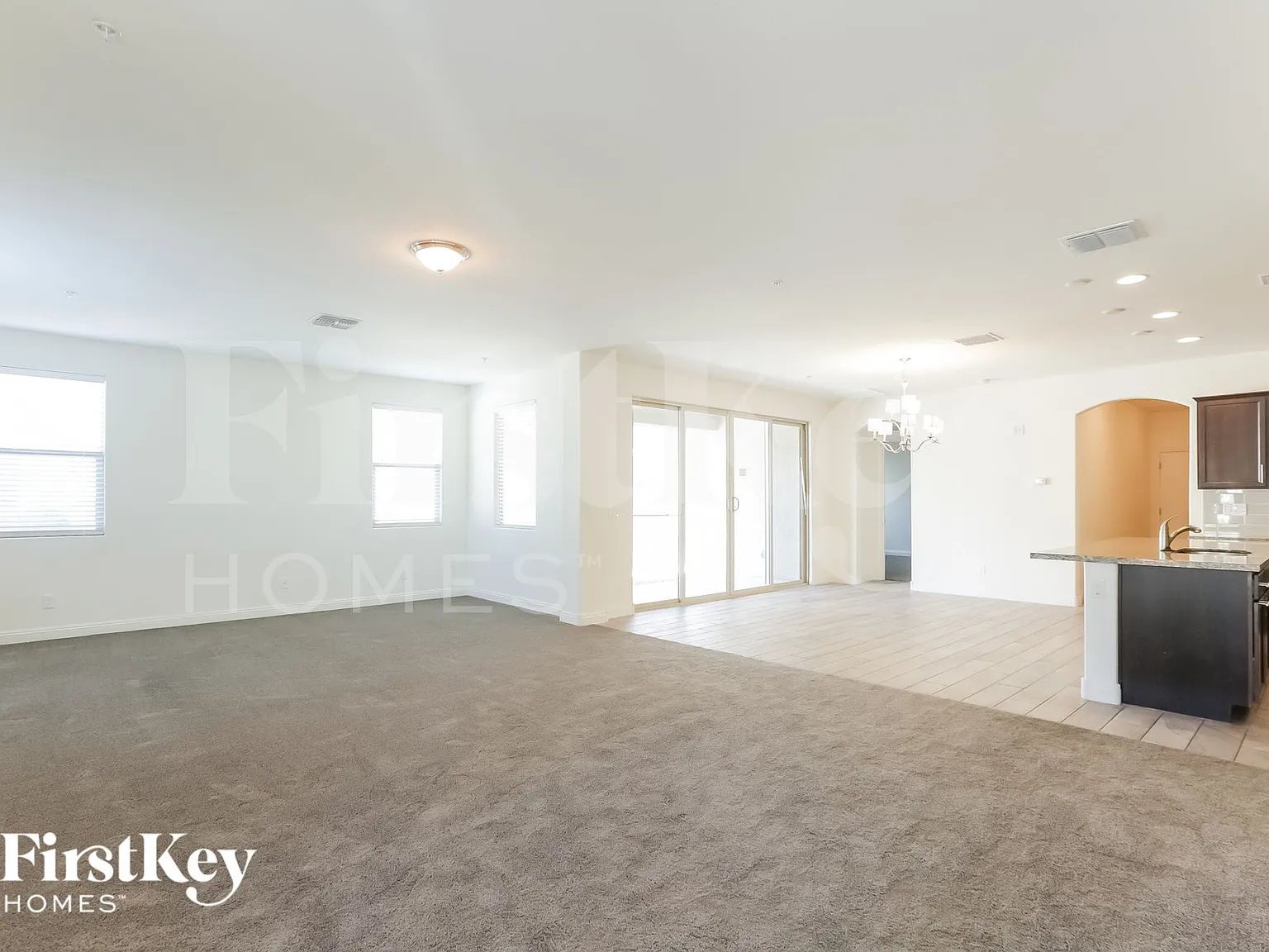 4 bed, 3.5 bath, 2955 sqft, $2,935 — Photo 3