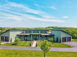 218 S 9th Avenue, Ozark, MO 65721