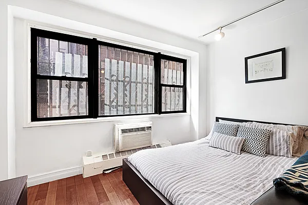 Rented by Compass | media 2