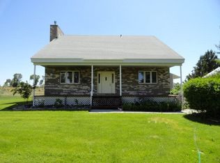 401 E River Rd, Firth, ID 83236