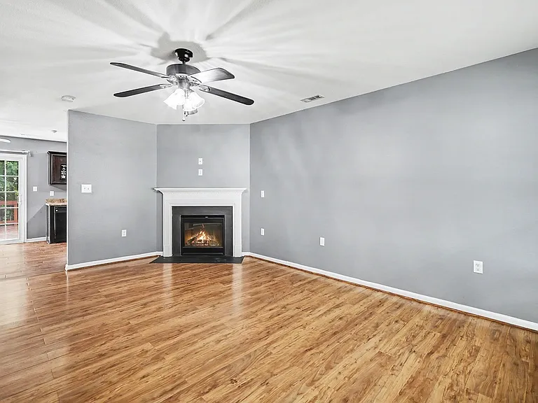 4937 Broad Leaf Ct — Photo 3