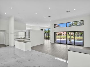 1018 Pine Branch Ct, Weston, FL 33326