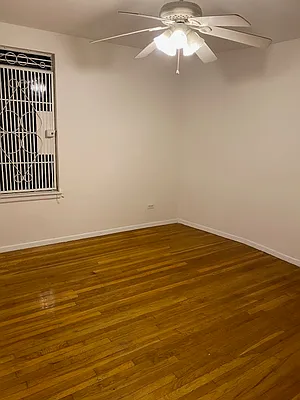 Sold by Manhattan Flats | media 12