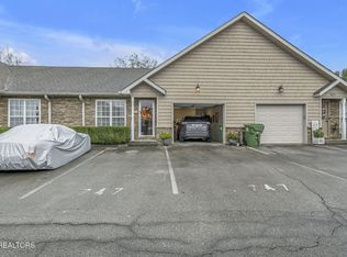 747 Casey Ln, Maryville, TN 37801