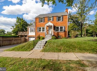 2001 Rookwood Rd, Silver Spring, MD 20910