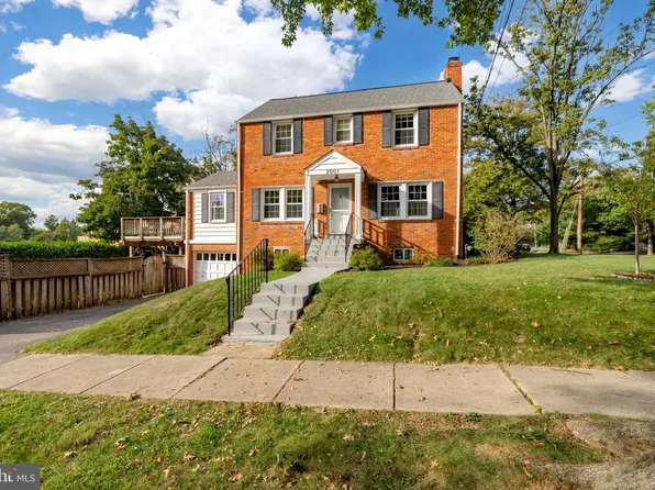 2001 Rookwood Rd, Silver Spring, MD 20910