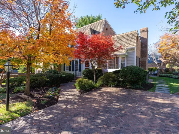 100 S Cherry St, Falls Church, VA 22046