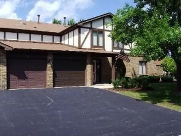 9804 Mill Dr W #1, Palos Park, IL 60464