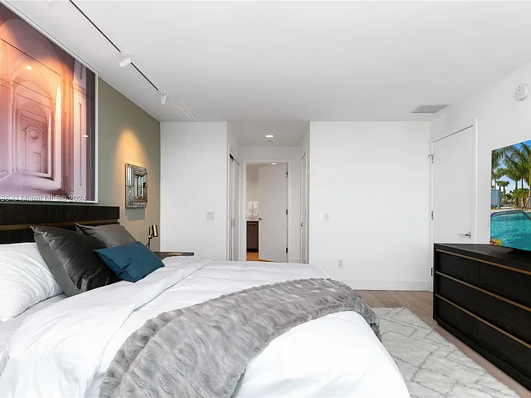360 Ocean Dr #305S — Photo 18
