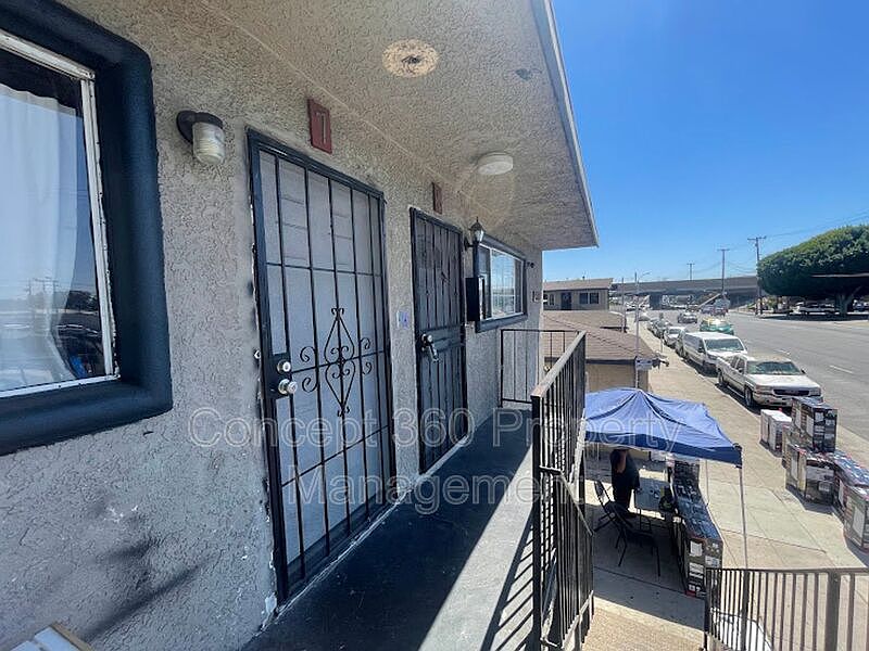 1st image of 6758 N Paramount Blvd Unit 5