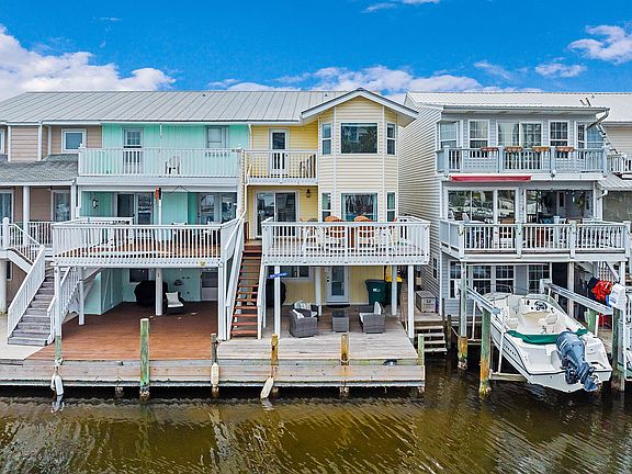 2nd image of 445 Gulf Shore Dr Unit 5