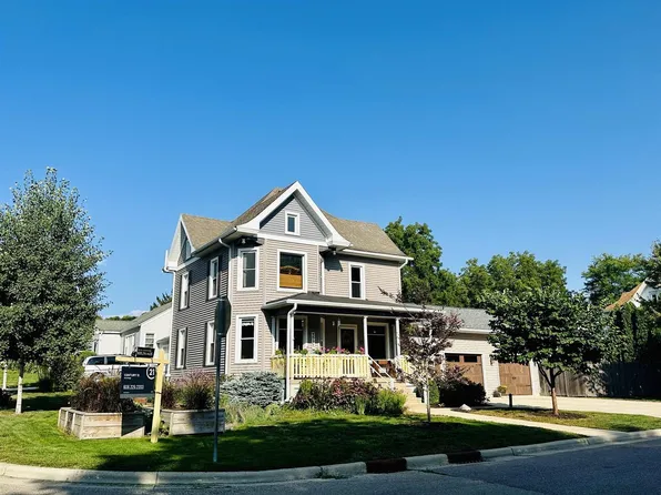 719 3rd Street, New Glarus, WI 53574