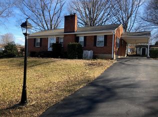 3218 Hastings Rd, Roanoke, VA 24018