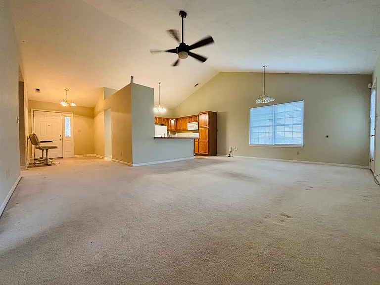 6740 Grovebelle Dr — Photo 3
