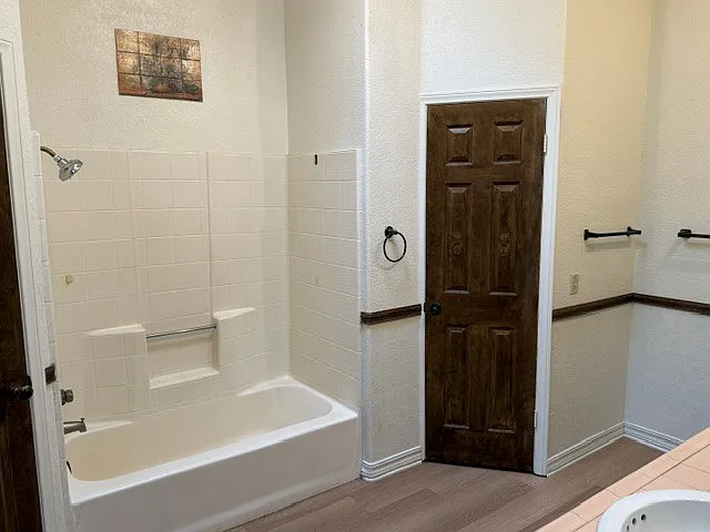 54420 Eisenhower Dr — Photo 14