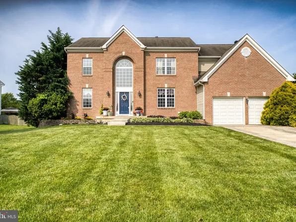 18 Candlelight Dr, Woodstown, NJ 08098