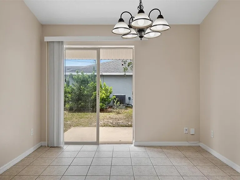 83 Lynbrook Dr #A — Photo 35