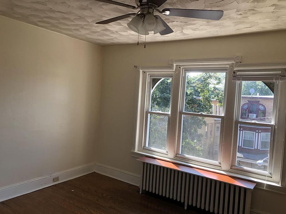 2nd image of 5027 Newhall St #3