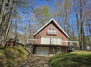 130 Michigana Dr, Pocono Lake, PA 18347