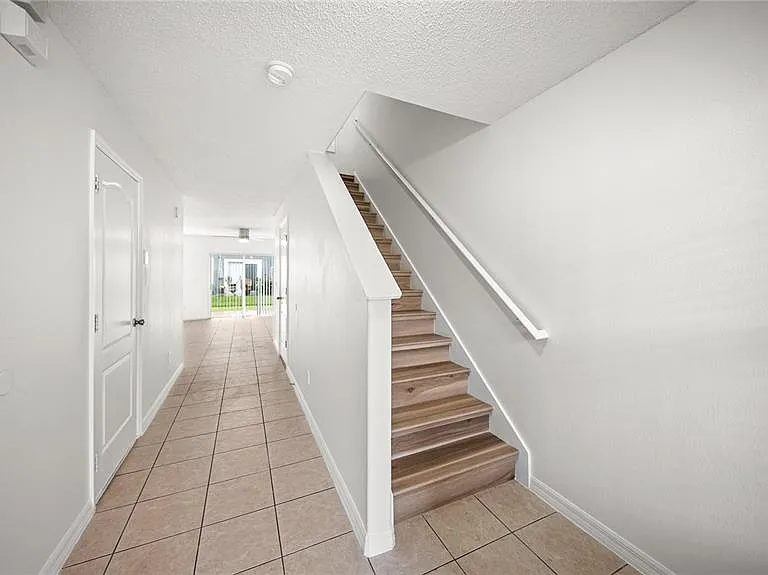 12649 Somerset Oaks St — Photo 14
