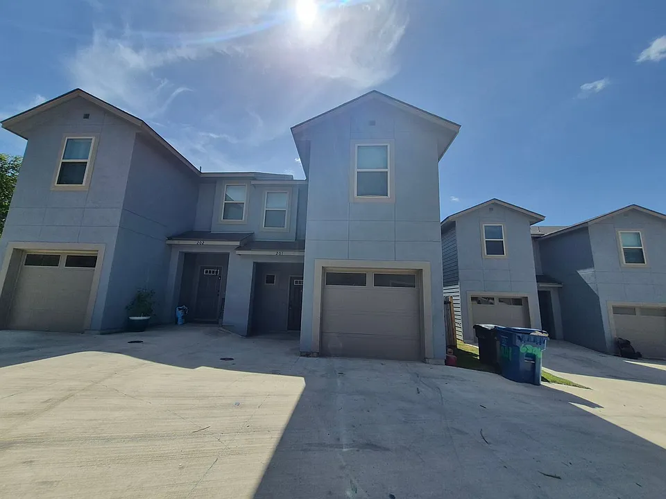 6306 Luglio Ln #201